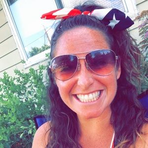 Meet your Posher, Angela